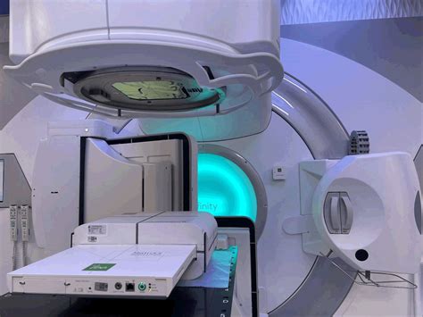 Comparison of MatriXX evolution and MatriXX resolution dosimetry systems and their sensitivity ...