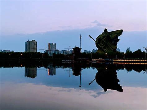 荆州古城护城河25年首次大范围清淤|荆州古城|护城河|挖泥船_新浪新闻