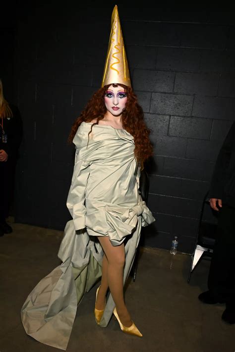 Grammys 2025: Chappell Roan scoops an award wearing Acne Studios - Vogue Scandinavia