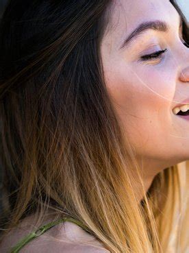 Glycolic Acid For Acne, Acne Scars, Acne Prone Skin | L'Oréal Paris