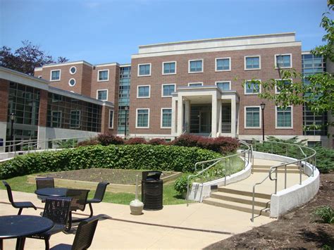 Salve Regina University Miley Hall - Strescon