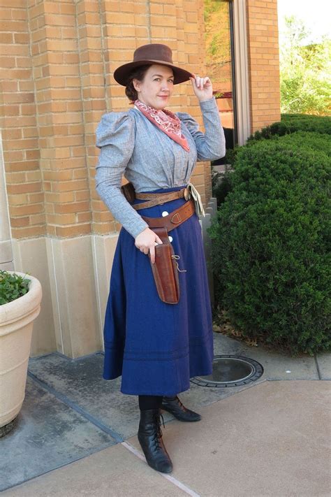 how did women dress in the wild west - Bing | Wild west outfits ...