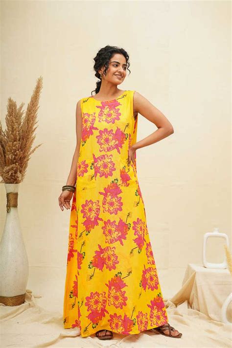 Symphony of Blossoms – thesaffronsaga