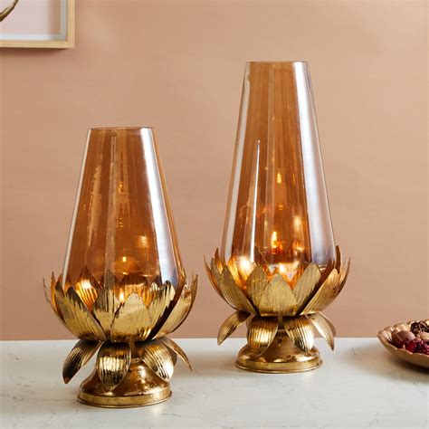 Buy Rylee Glass Vase with Lotus Stand from Home Centre at just INR 1599.0