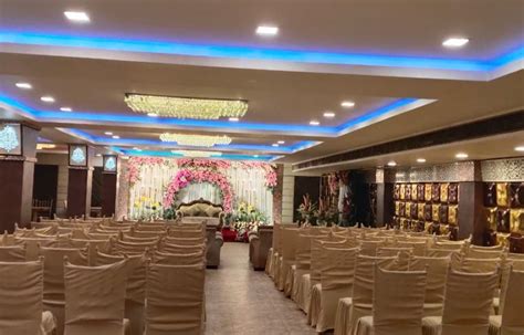 Hotel Red Carpet & Banquet Hotel booking – Official website.