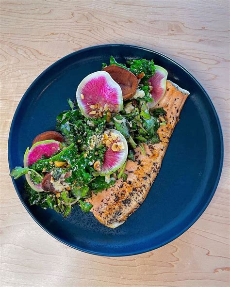 Roze Pony - Restaurant Review | Nashville Go