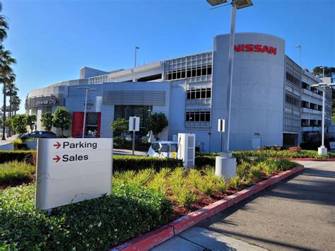 Universal City Nissan
