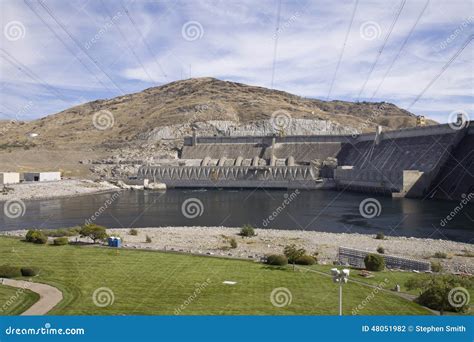 Grand Coulee Dam Hydroelectric Site, Columbia River, Washington Stock Photo - Image of arid ...