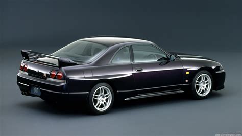 Nissan R33 Skyline Images, pictures, gallery