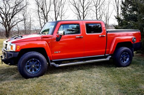 2009 Hummer H3T Alpha auction - Cars & Bids