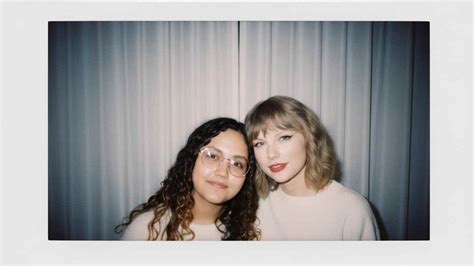 How to create viral Polaroid-style photos with celebrities for ...