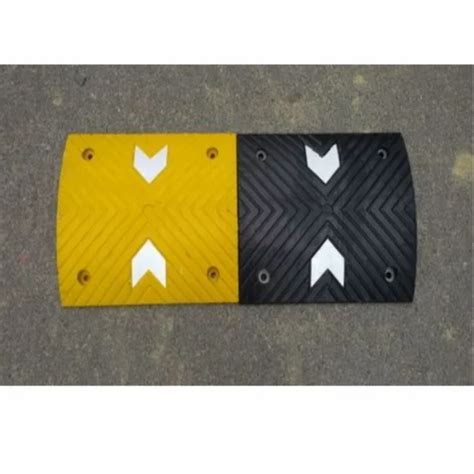 Speed Breaker - Reflective Arrow Speed Breaker Manufacturer from Mumbai