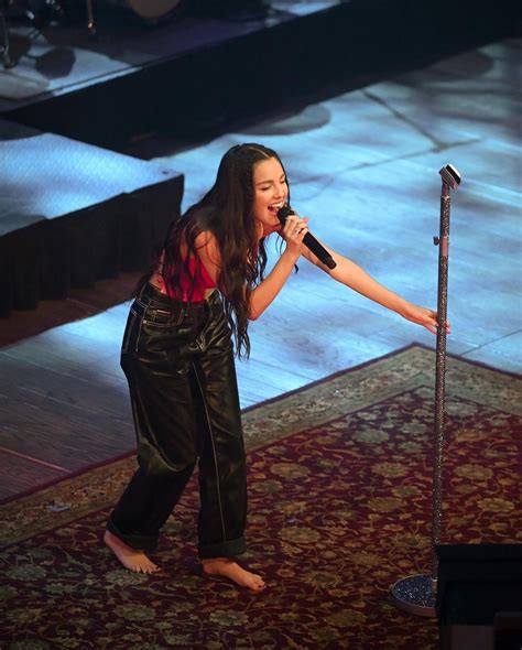 Olivia Rodrigo's Feet