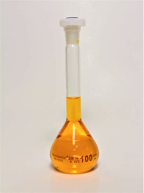 Volumetric Flask, Borosilicate Glass, 100 ml – Norchemist