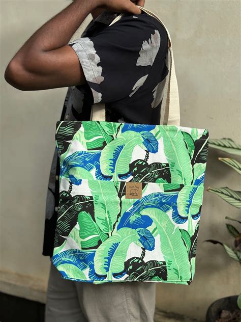 Green & white floral tote bag (C) – enzoh