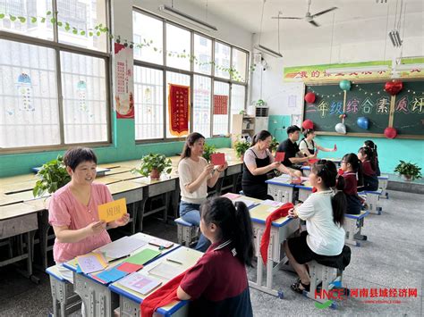 商丘市第二实验小学教育集团市府校区举行警民共建平安校园活动启动仪式暨法制副校长聘任仪式