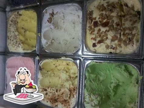 Rajan Nayyar Refreshment Centre, Batala - Restaurant reviews