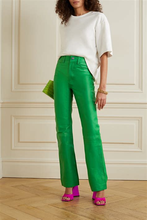 Kelly Green Is 2022's Latest Color Trend—Shop the Best Items | Who What ...