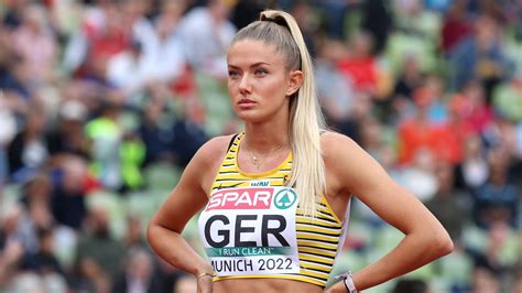 German Hurdler Alica Schmidt Shows Off Her Preseason Results
