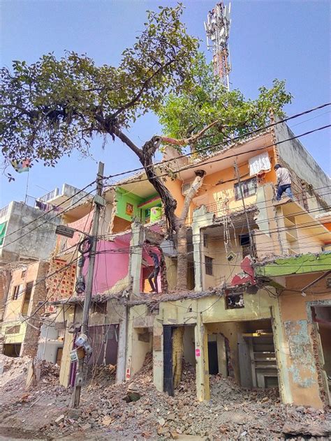 Demolition houses shops started tamarind market today | आज से इमली ...