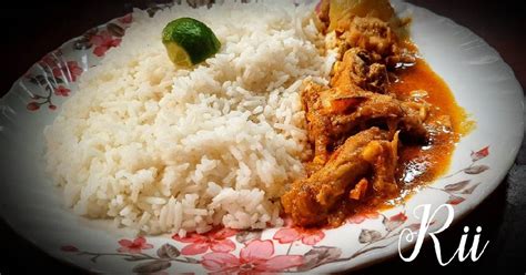 Steamed rice and chicken curry Recipe by Susita Sen - Cookpad