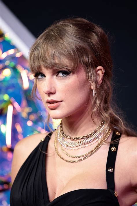 Taylor Swift Mtv Vmas Boobs Legs - Hot Celebs Home