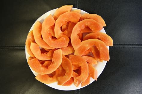 What Does Papaya Taste Like? - Food Shark Marfa