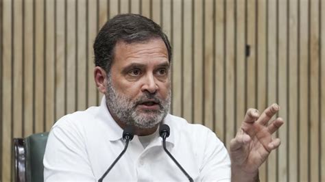 राहुल गांधी ने लोकसभा अध्यक्ष पर साधा निशाना, कहा- जब भी मैं खड़ा होता ...