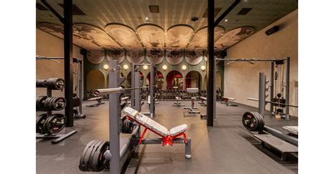 JOHN REED FITNESS DEBUTS IN WEST HOLLYWOOD