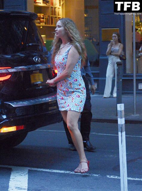 Jennifer Lawrence Cooke Maroney Head Out For A Date Night In NYC (28 Photos) | PinayFlixx Mega Leaks