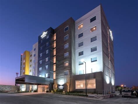 MICROTEL INN & SUITES BY WYNDHAM IRAPUATO - Hotel Reviews, Photos, Rate ...