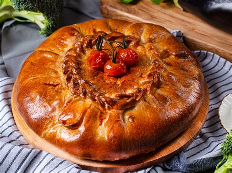 Пирог сдобный «Курник» - купить в Санкт-Петербурге и Москве в ...