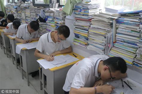 高三学子最后的备考时光：高考，拼了！[组图]_图片中国_中国网