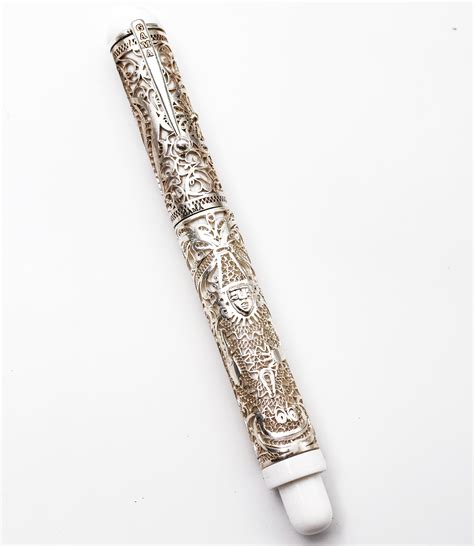 Gama Filigree Model Converter Type Fountain Pen has Fine Nib White ...