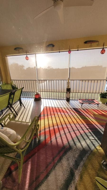 LEVOLOR 55-in x 72-in Chalk Light Filtering Cordless Solar Roller Shade ...