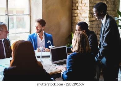 Multiracial Business People 的图像结果