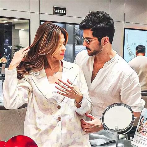 Quashing the breakup rumours, these pictures of Shamita Shetty and ...