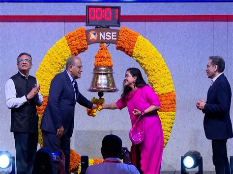 India Today Group rings ceremonial bell at NSE to celebrate 50 years