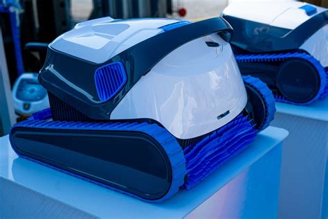 Using a Pool Vacuum 的图像结果