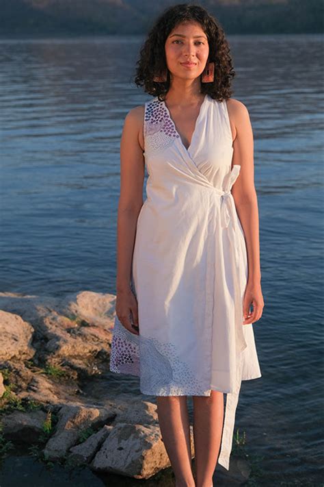 Okhai 'Bubble' Pure Cotton Hand Embroidered Mirror Work Wrap Dress ...