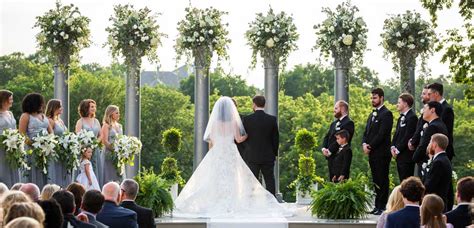 Home - Hallbrook Country Club