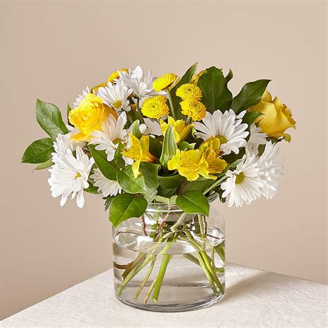 Sunny Sentiments Bouquet-Vons Pavilions