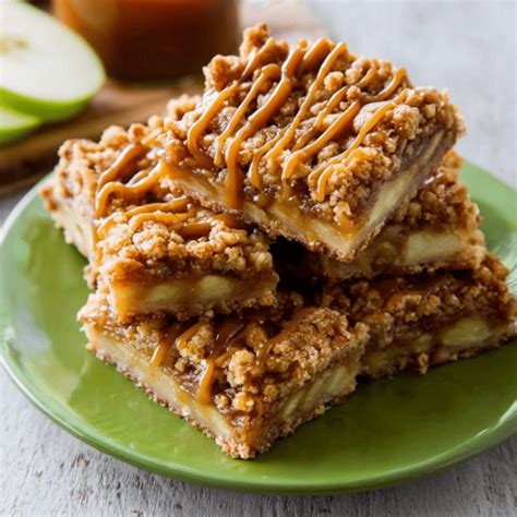 Salted Caramel Apple Pie Bars – Easy & Delicious Recipe - recipe maestro