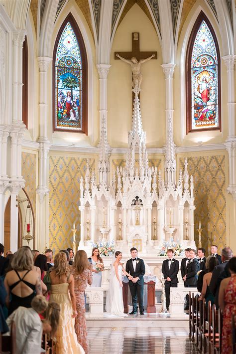 A Classic Cincinnati Wedding at Hyde Park Country Club ...