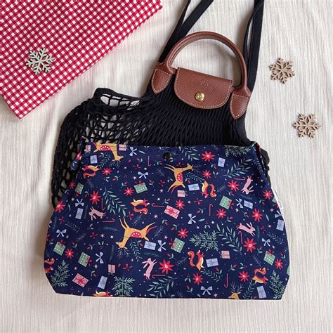 Bag in Bag กระเป๋าไส้ในไซส์ S ลายChristmas Deer สีกรม🎄🦌 📌 พร้อมส่ง ...