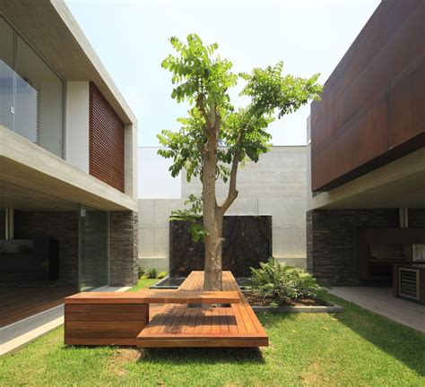 10 Stunning Structures With Gorgeous Inner Courtyards