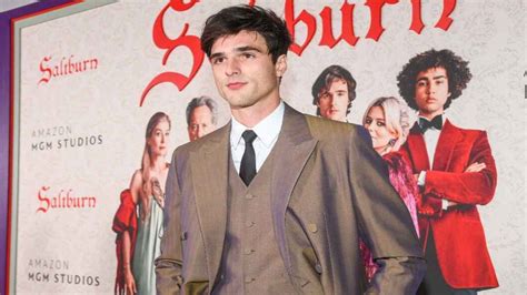 Jacob Elordi Stars in Haunting New Trailer For The Narrow Road to the ...