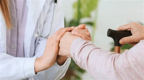 World Parkinson's Day: These 5 Supplements Can Help In Managing This ...