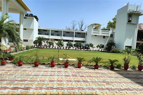 Dev Samaj College for Women Firozpur Placements: Average & Highest ...