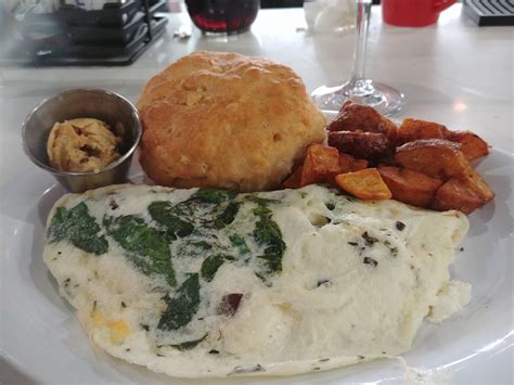 Restaurant Review: Ruby Sunshine spotlights NOLA-based brunch options ...